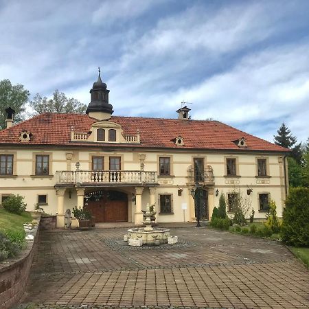 Zamecek Zdiky - Knizeci Apartman Bujanov 外观 照片
